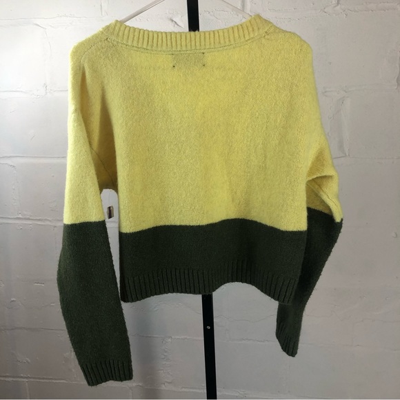BP Wildfang Colorblock Cropped Sweater Size XXS Green Yellow Long Sleeve NWT - Picture 6 of 8